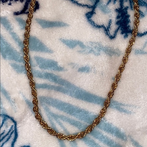 Statement Necklace - Picture 2 of 4